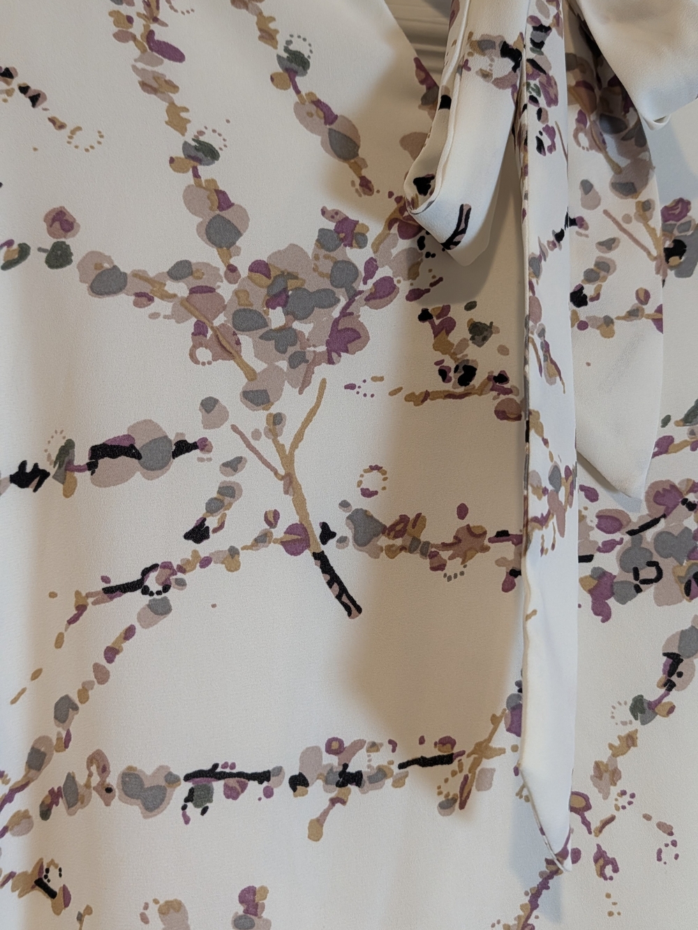 Daniel Rainn Cream Floral Dot-Print Long Sleeve V-Neck Blouse - Picture 3 of 4